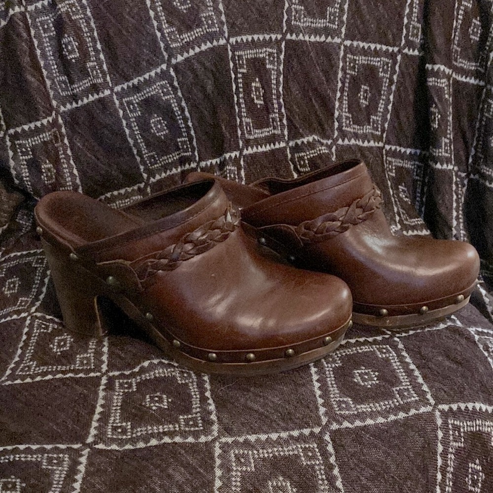 UGG brown leather clog mule with brass tacs